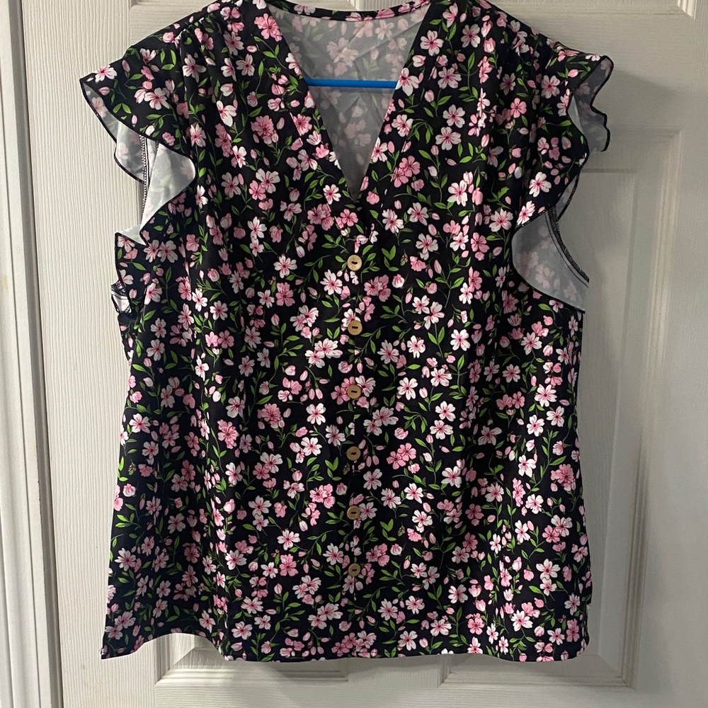 Floral Ruffle Sleeve Women's Top - Black and Pink